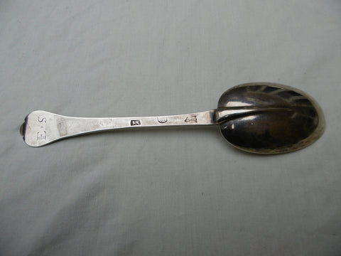 1689 lovely William and Mary Trefid spoon by Lawrence Jones 48g