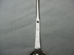 1700 very rare fine Queen Anne marrow spoon by Benjamin Watts 53g