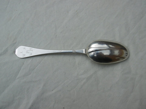 1702 fine Queen Anne Dognose spoon by John Smith good marks 60g