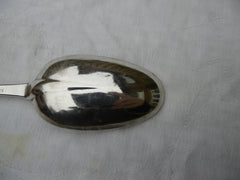1704 very nice Queen Anne Dognose tablespoon by Isaac Davenport 44g