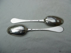 1704 fine pair of Queen Anne Dognose tablespoons by A Archer nice crest