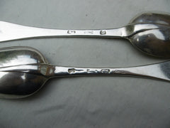 1704 fine pair of Queen Anne Dognose tablespoons by A Archer nice crest