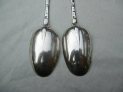 1704 fine pair of Queen Anne Dognose tablespoons by A Archer nice crest