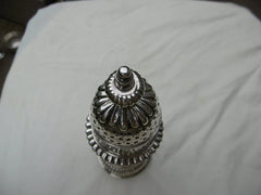 1704 stunning Queen Anne large Lighthouse caster with great period Armorial crest 290g