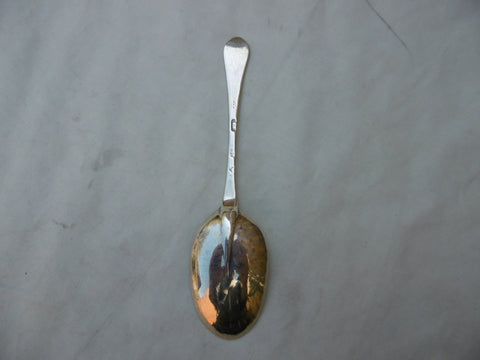 1705 very rare Queen Anne childs dognose spoon 18g