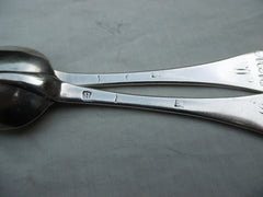1706 very rare pair of Scottish Queen Anne Dognose tablespoons by Richard Rae
