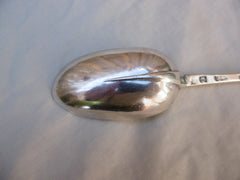 1707 fine Queen Anne Dognose spoon by Andrew Archer great hallmarks 46 grams
