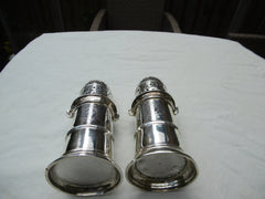1708 fine pair of Queen Anne Lighthouse casters by William Fawdry 350g great crest