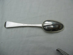 1708 fine heavy Queen Anne tablespoon by Isaac Davenport 70g