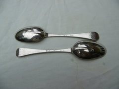 1709 rare pair of Queen Anne rat tail tablespoons by Henry Greene 120g mirror crest