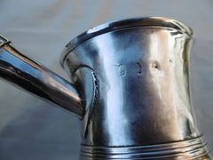 1715 nice George 1st Brandy Pan by ?E 165 grams nice owners initials