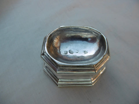 1716 fine large George 1st Trencher salt by James Seabrook great hallmarks 50g