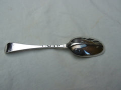 1721 fine George 1st Britannia standard tablespoon by Isaac Davenport 67g