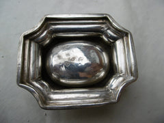 1725 fine pair of George 1st salt by Edward Wood, good hallmarks and crest 140g