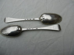1727 fine pair of George 1st spoons by maker IS great Dog crest 130g