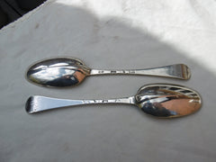 1727 fine pair of George 1st rat tail tablespoons by William Toone 115g