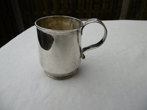 1730 fine rare George 11 Child  mug by William Shaw 80g