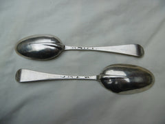 1730 fine pair of George 1st rat tail spoons by W Soame 78g