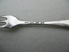1747 rare Georgian 3 pronged fork by George Morris 68g nice crest