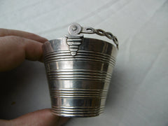 1753 stunning George 11 cream pail by Samuel Herbert see photos 70g