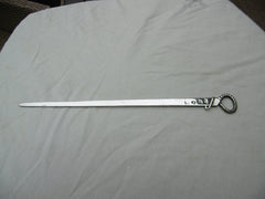 1754 lovely George 11 meat skewer with Rope twist handle and nice crest by JW 105g