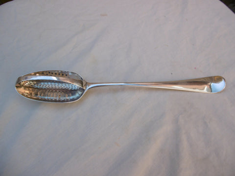 1759 rare George 11 Hanoverian straining spoon 120g