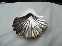 1760 lovely early George 111 butter shell / dish by Edward Aldridge 105g