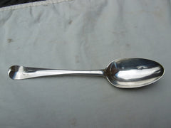 1761 stunning Irish George 111 shell back tablespoon by David Peter 76g