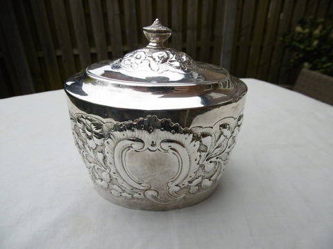 1768 lovely George 111 silver tea caddy 270 grams