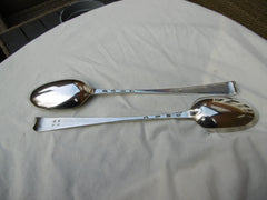 1770 stunning pair of cased Irish hookend basting spoons by John Locker 220g