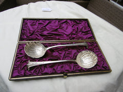 1771 beautiful cased pair of George 111 Onslow pattern ladles by William Fearn 116  grams