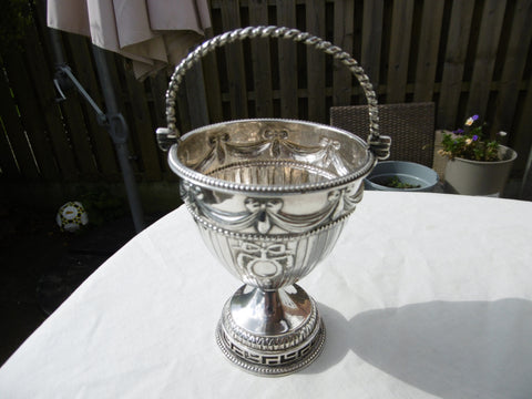 1774 stunning George 111 silver Adam style basket 173 grams see photos