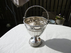1774 stunning George 111 silver Adam style basket 173 grams see photos