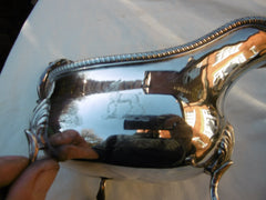 1776 top quality pair of Georgian silver gravy boats by T Evans 650 grams nice crest