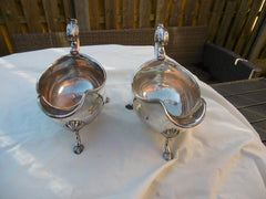 1776 top quality pair of Georgian silver gravy boats by T Evans 650 grams nice crest