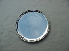 1780 lovely George 111 wine funnel stand by TD 60g