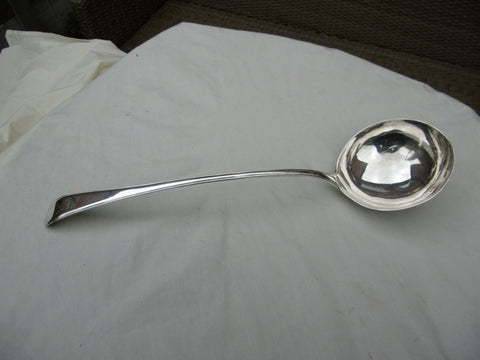 1782 rare Pattern Georgian Hester Bateman soup ladle 162g