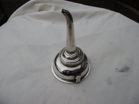 1789 fine George 111 wine funnel by George Gray 82 grams