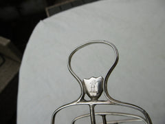 1792 lovely George 111 toast rack by Charles Hougham 165 grams with crest