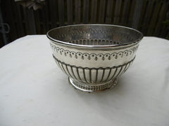 1800 pretty George 111 silver  bowl by Peter and William Bateman 180 grams