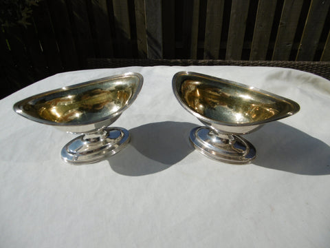 1800 fine pair of George 111 of pedestal salts by the Batemans 180 grams