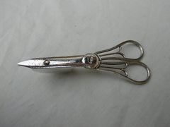 1802 fine pair of Georgian candle snuffers by CG great hallmarks and spring action