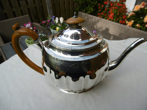 1802 fine quality George 111 teapot by Stephen Adams 440g