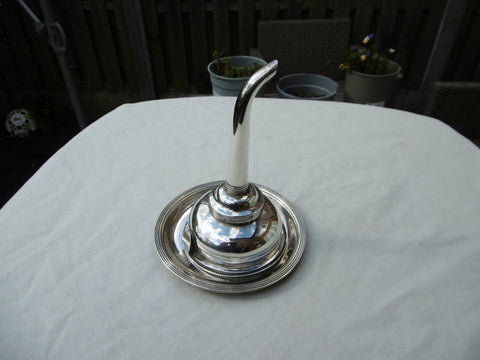 1803 lovely George 111 wine funnel and stand 155 grams