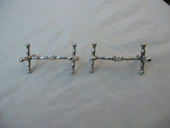 1830 quality pair of William 1V Knife rests by the Barnards 86 grams