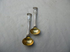 1831 top quality pair of Kings pattern mustard spoons by William Ely gilded bowls