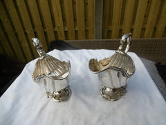 1832 stunning William 1V rococo style silver sauce boats 800 grams nice crest.