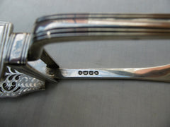 1835 fine pair of William IV Kings pattern Asparagus Tongs by the Lias brothers 210g