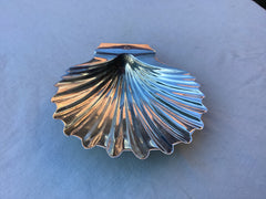 1807 lovely Georgian large silver butter shell by T Robins 113 grams