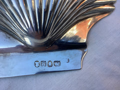 1807 lovely Georgian large silver butter shell by T Robins 113 grams